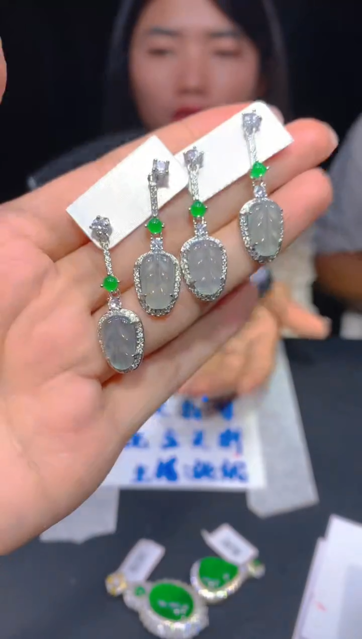 【闪购商品】定制翡翠未镶嵌235多样性发货（发其一）