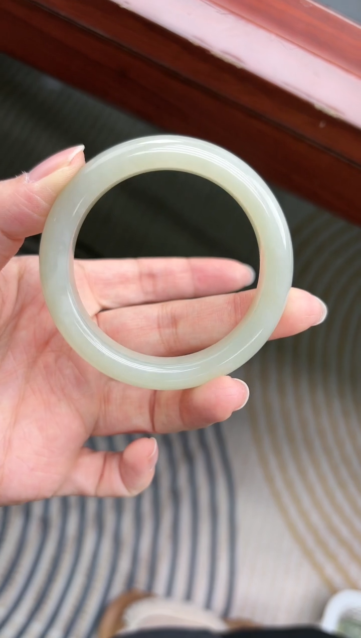 【闪购商品】和田玉手镯未镶嵌SZ-6