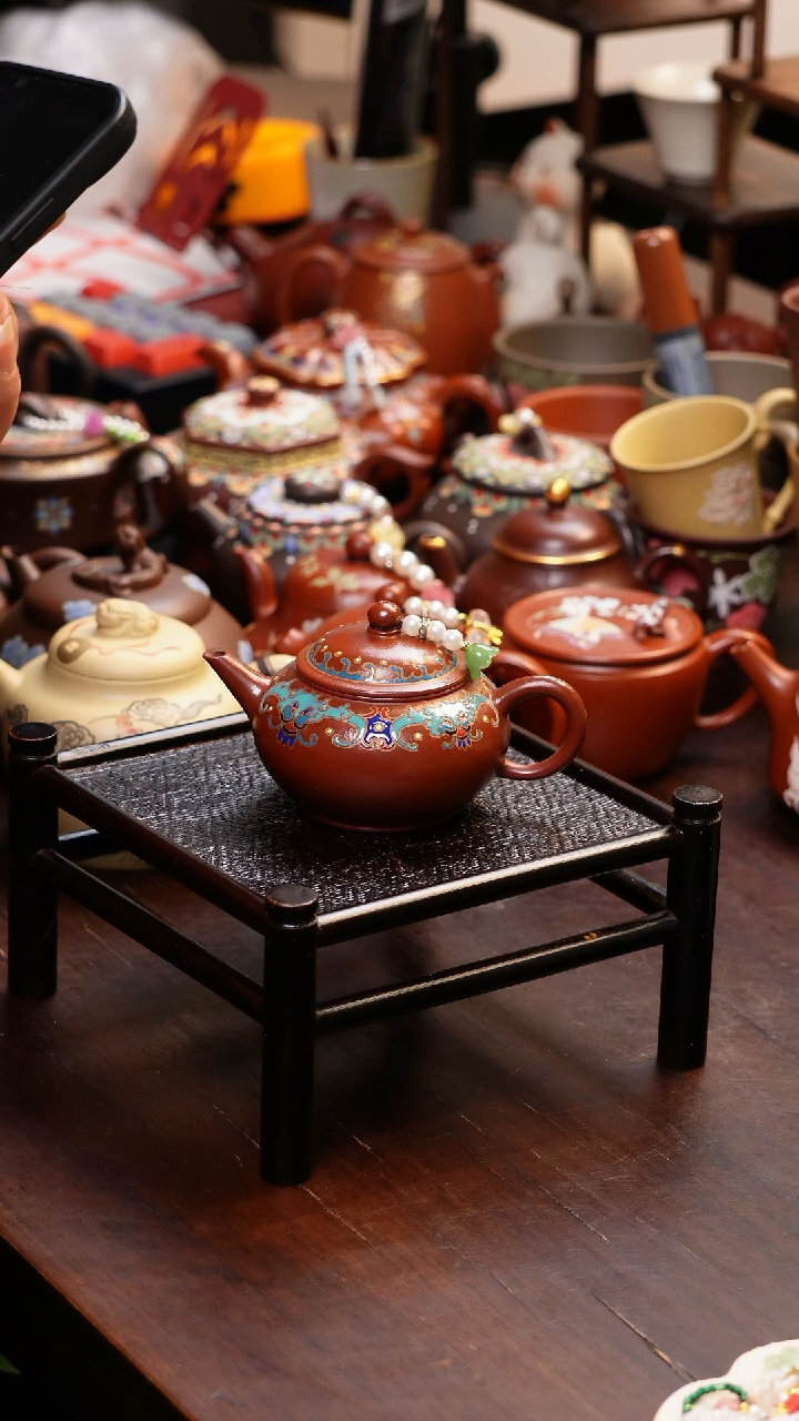 【闪购商品】原矿紫砂手工杯子朱妮