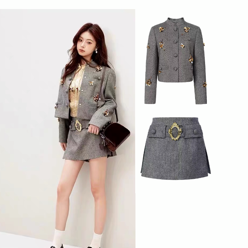 姐魅定制 《LFM沪上千金》新款重工灰色手工串金色亮钻人字纹套装