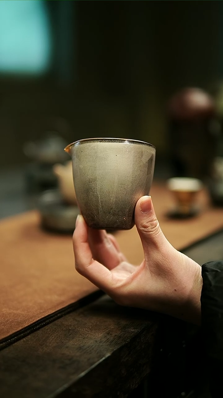 【闪购商品】王沁黄炼玻璃公道杯