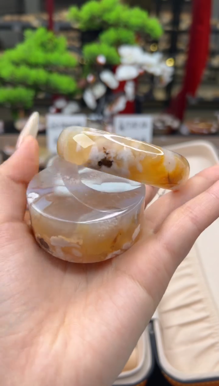 【闪购商品】石英质玉未镶嵌手镯58圈口（赠送镯心）21268
