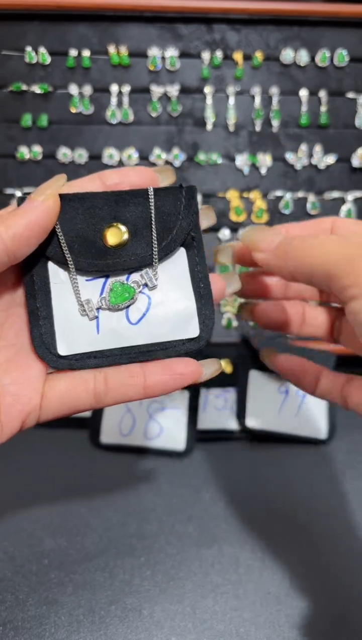 【闪购商品】翡翠颈饰银S925镶嵌佛公/支持复检/一件