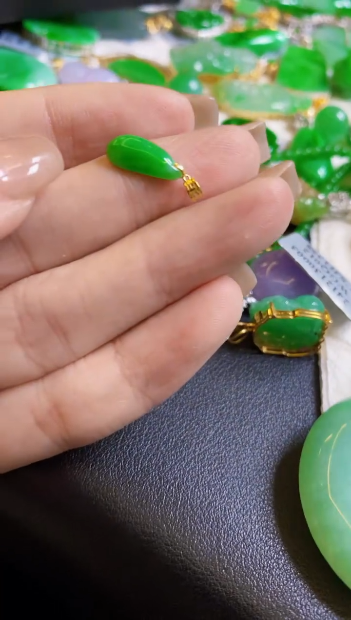 【闪购商品】定制翡翠18K金镶嵌滴流