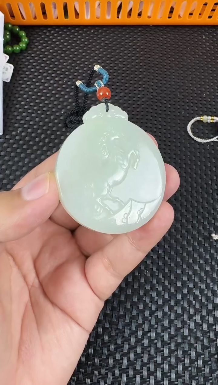【闪购商品】和田玉吊坠未镶嵌马到成功