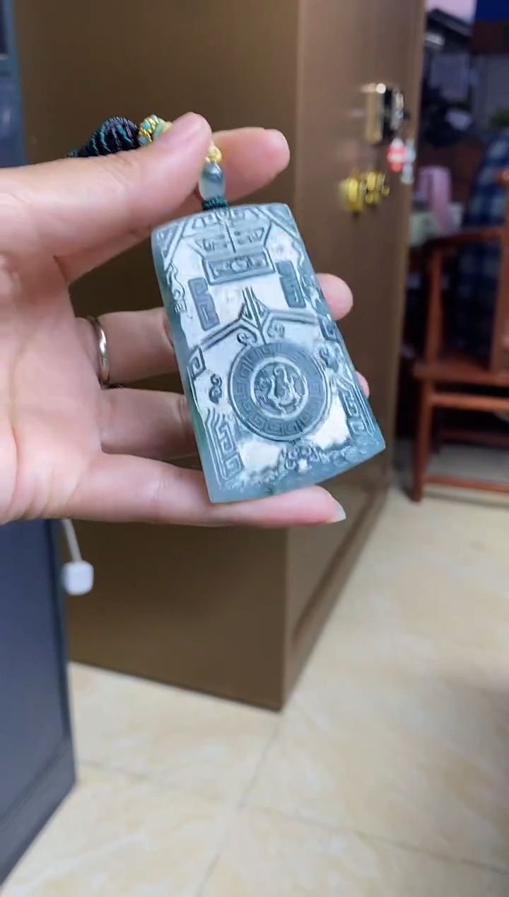 【闪购商品】翡翠吊坠(不含链)未镶嵌缅甸天然翡翠