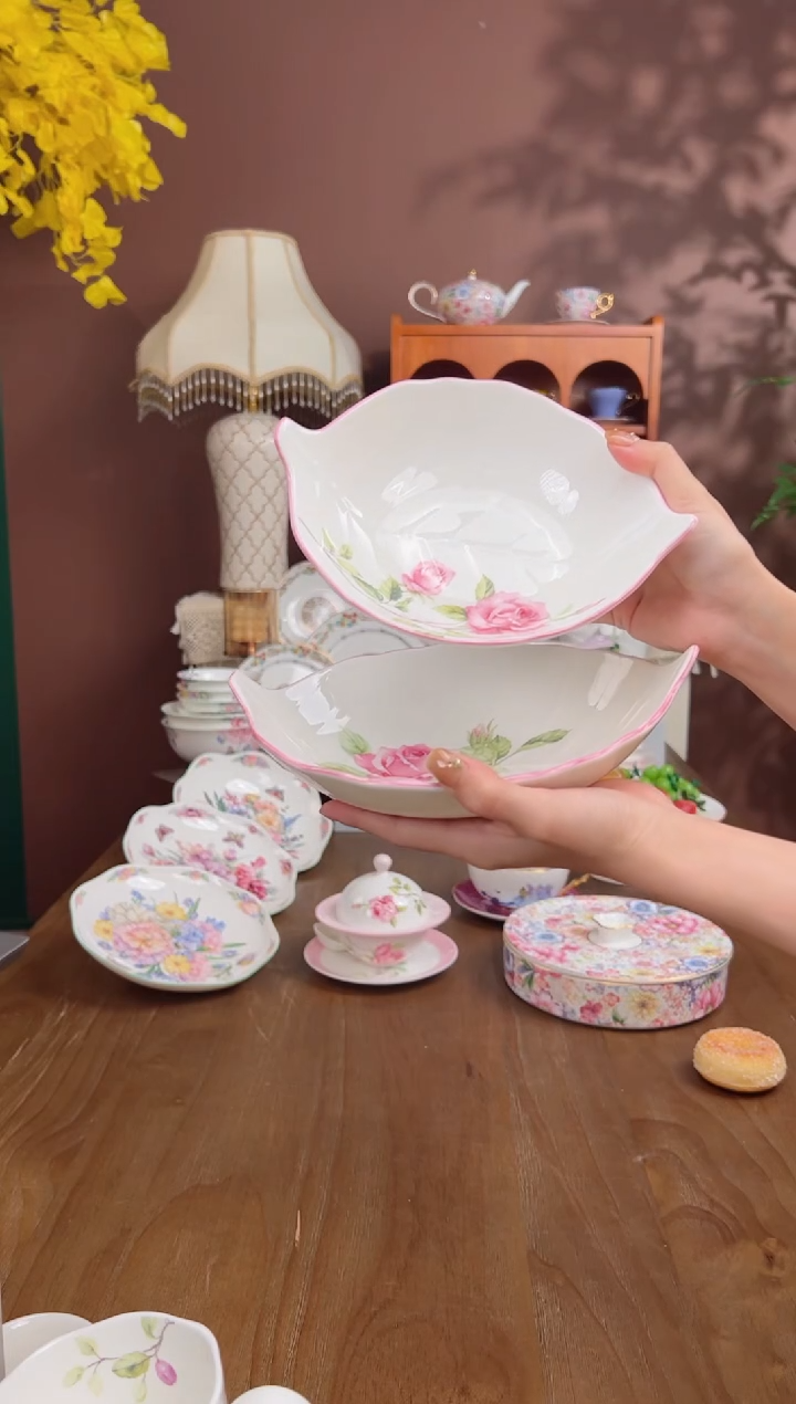 【闪购商品】瓦当玫瑰7.5寸叶子盘+8.5寸叶子盘各1个