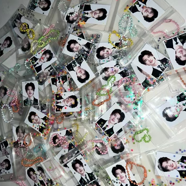 1寸明星照片挂件(4个）