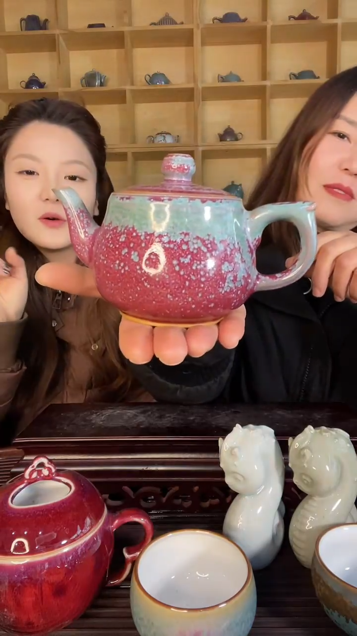 【闪购商品】摆件金钟壶 土魂钧瓷 土魂钧瓷