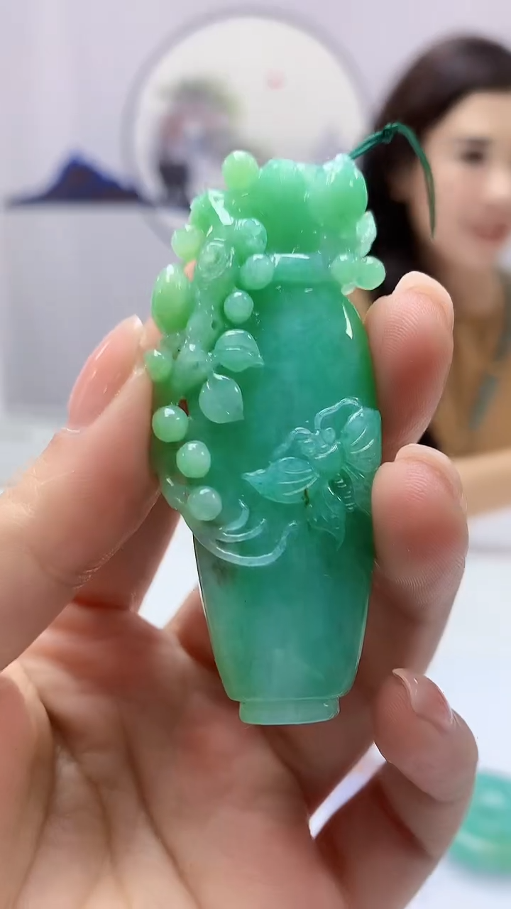 【闪购商品】定制翡翠未镶嵌4829ms-毛货挂件138