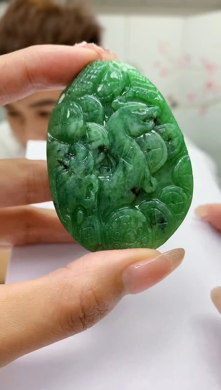 【闪购商品】定制翡翠未镶嵌4868MM-毛货挂件273