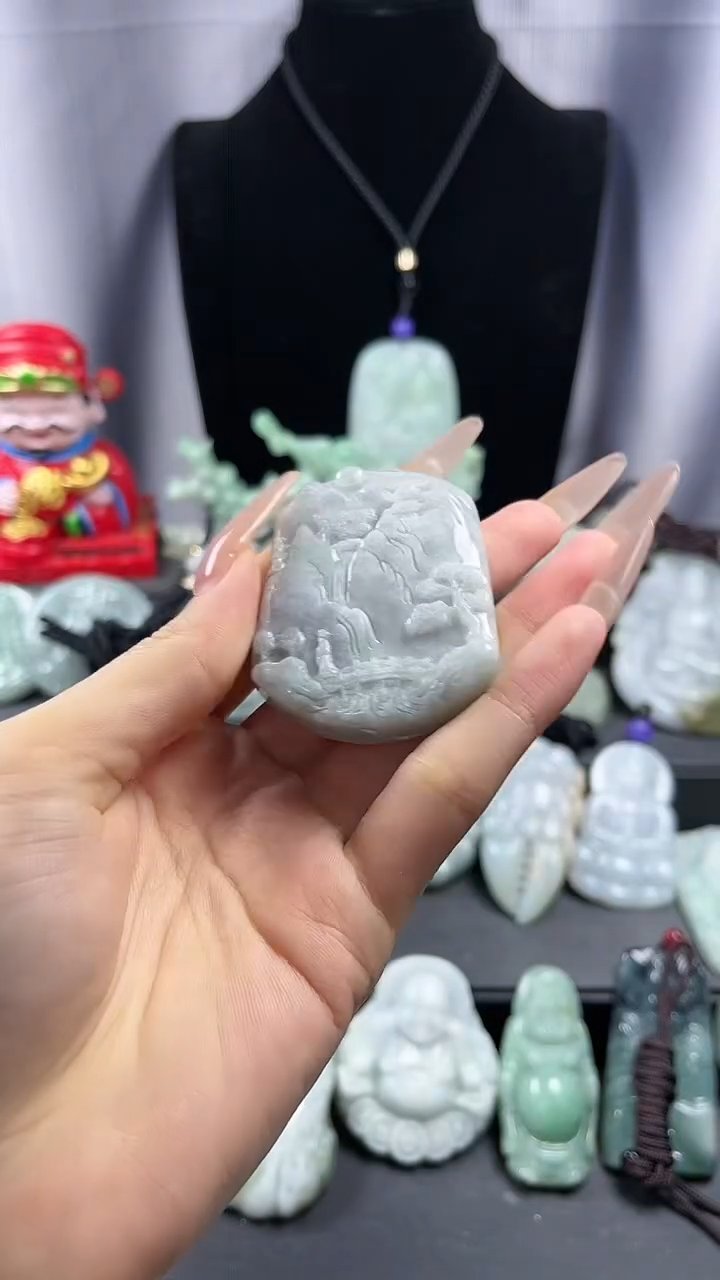 【闪购商品】翡翠颈饰未镶嵌山水牌