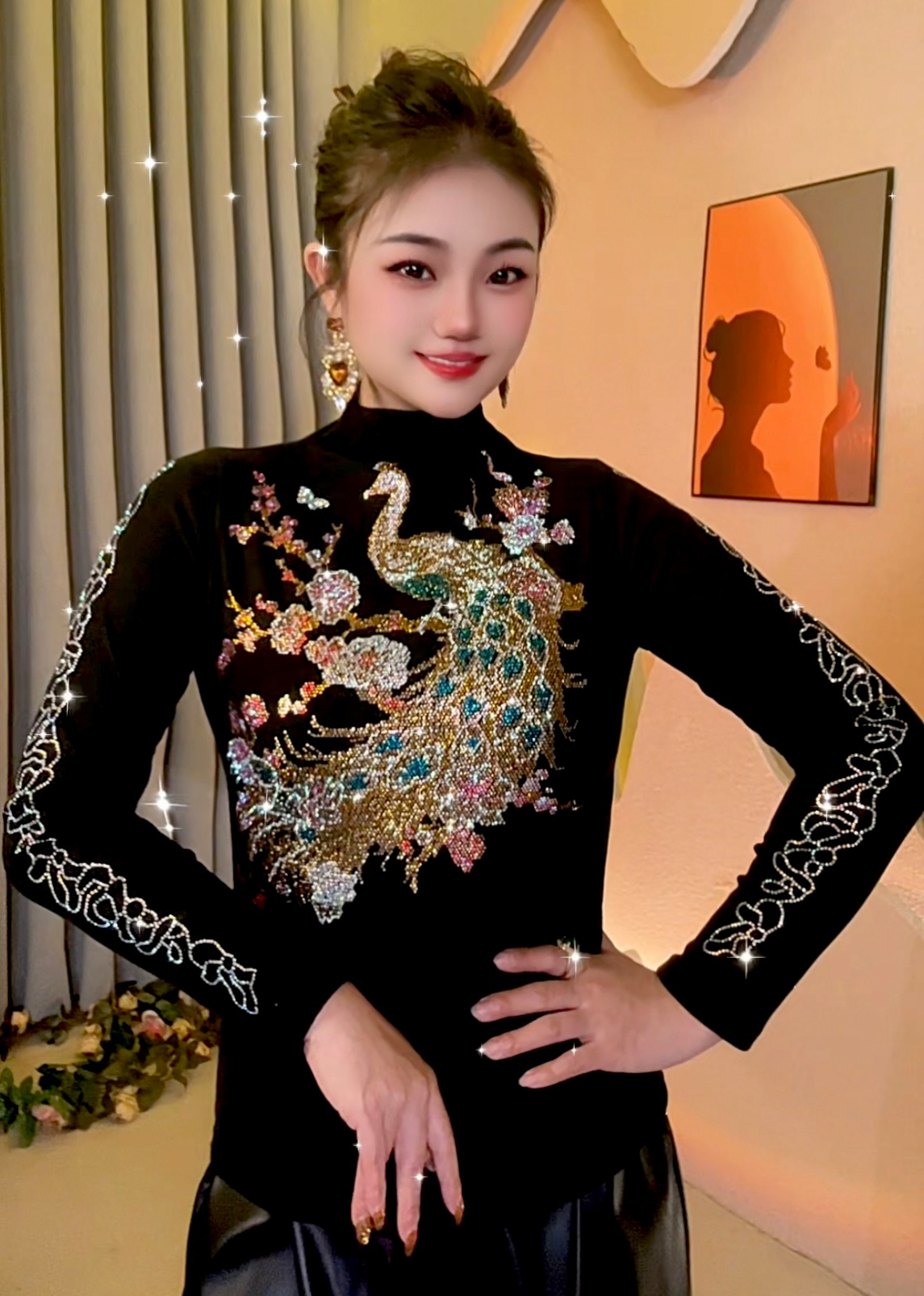 【七彩凤凰秋冬新款】加绒打底衫内搭时尚烫钻上衣显瘦长袖