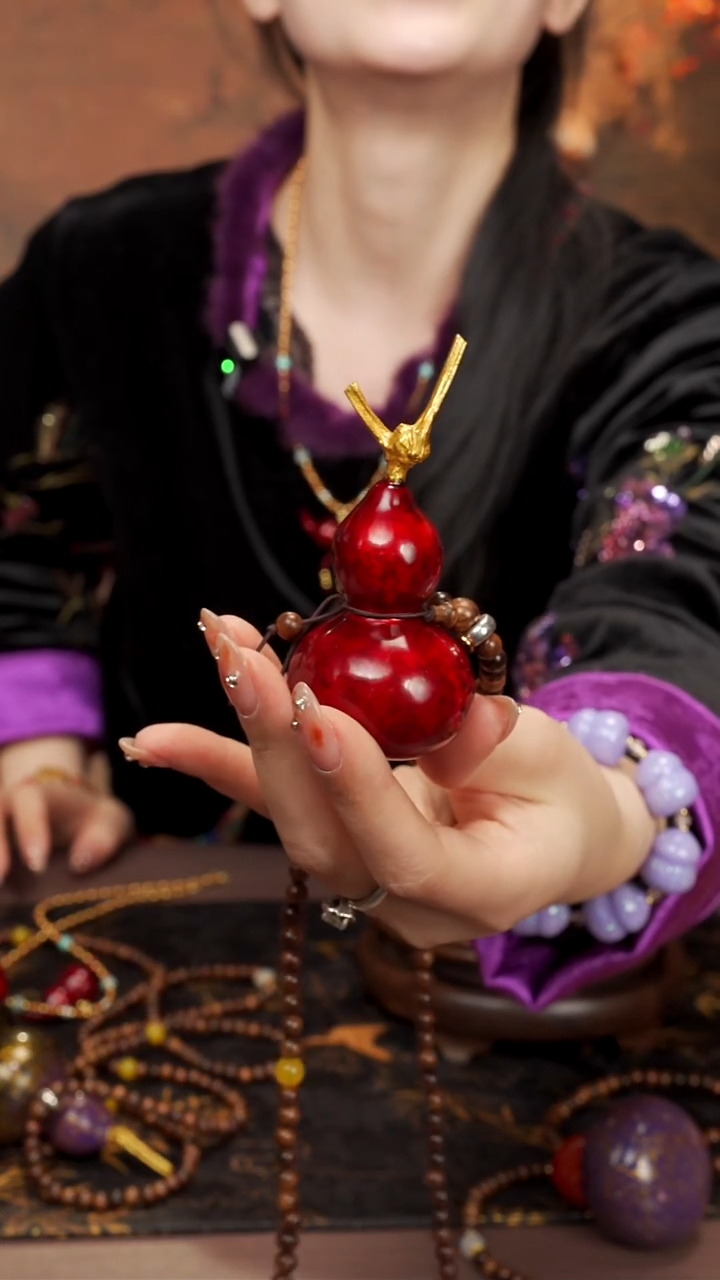 312--大漆脖挂小葫芦---158