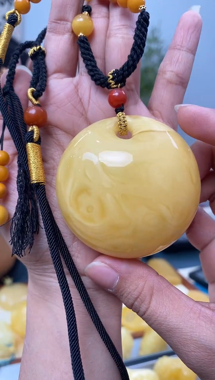 【闪购商品】琥珀裸石未镶嵌天然琥珀蜜蜡鱼眼扣