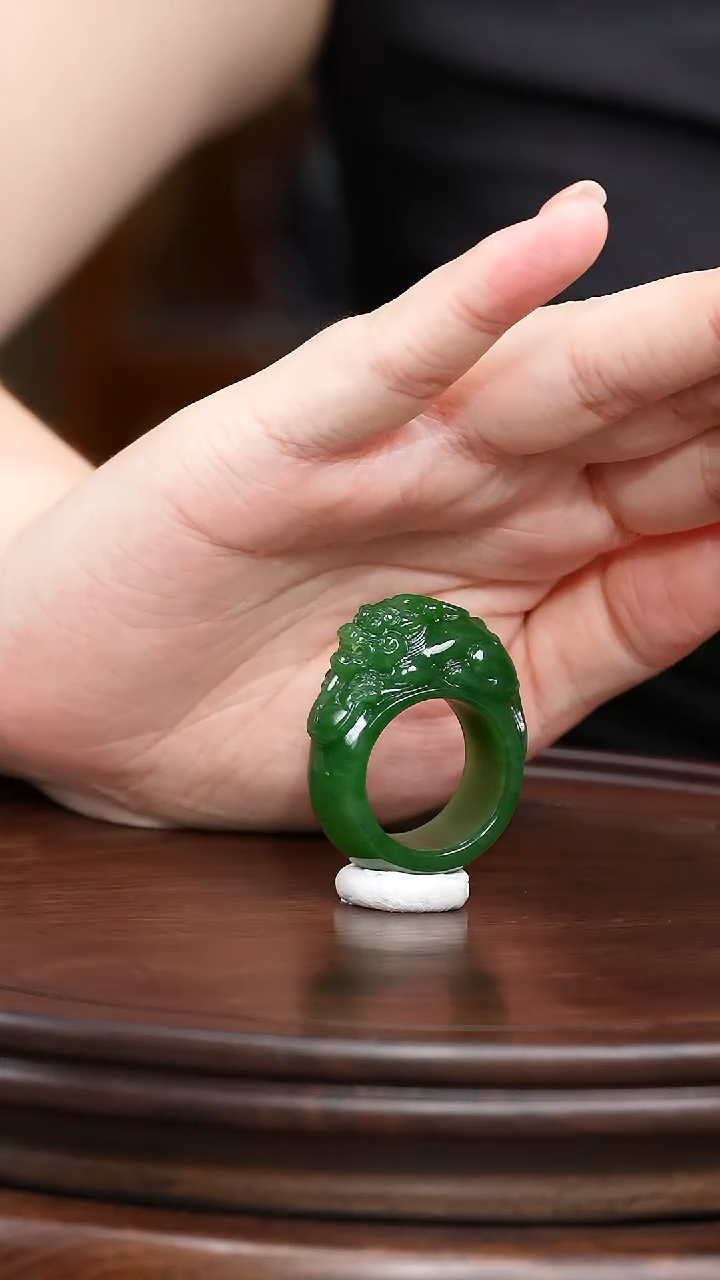 未镶嵌和田玉把件扳指