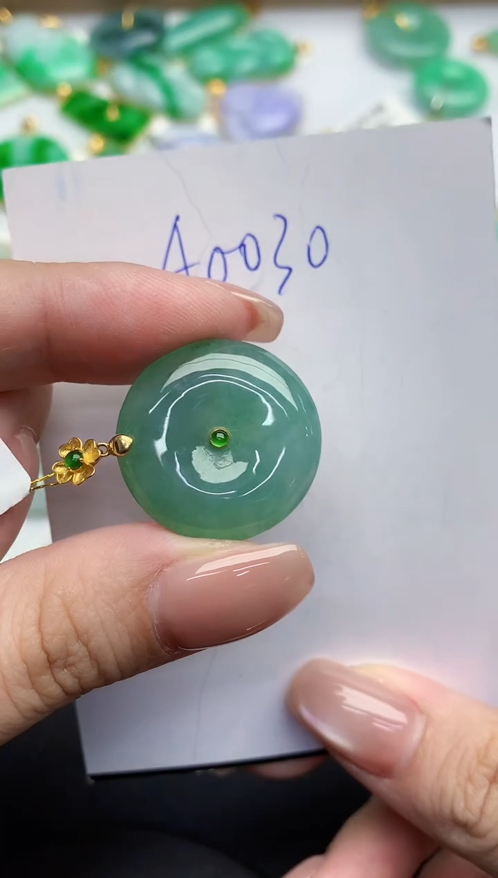 【闪购商品】翡翠颈饰18K金镶嵌00000000000
