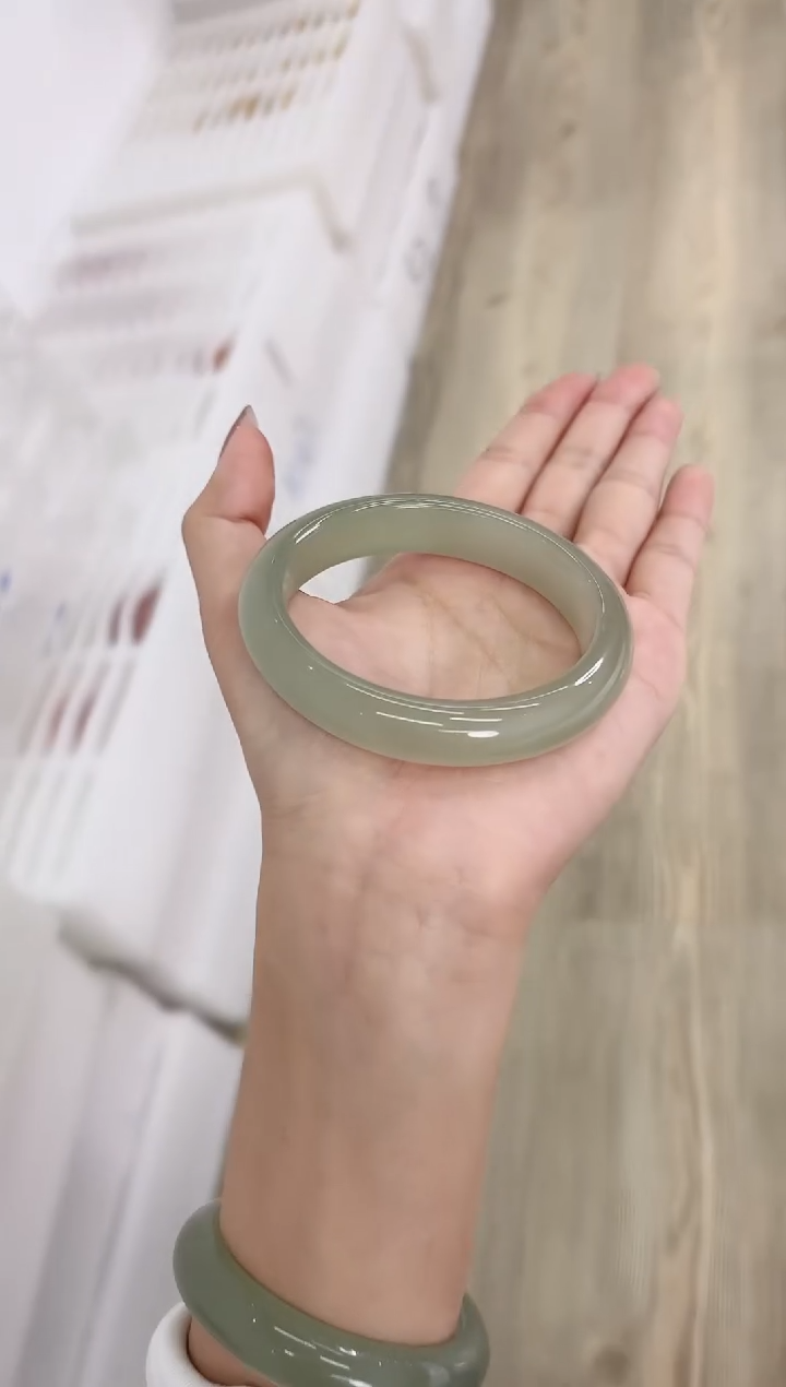 未镶嵌手镯石英质玉133-58D