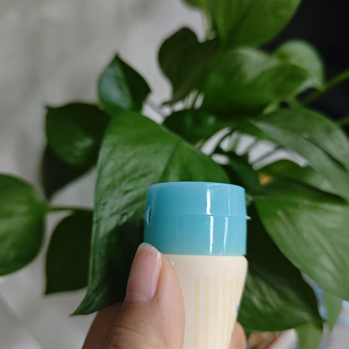 【言言分享艾维】保湿滋润水润小蓝盖护肤乳