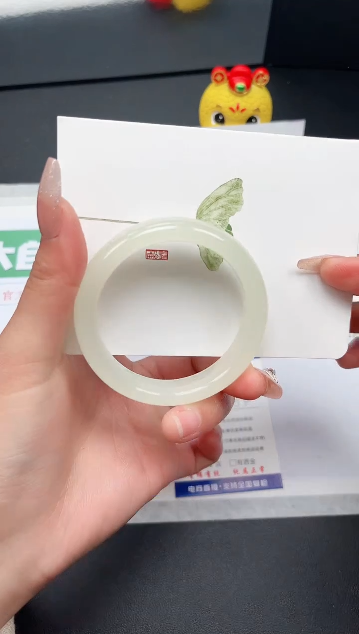 【闪购商品】石英质玉手镯未镶嵌102-54