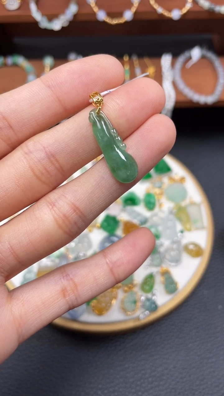 【闪购商品】翡翠吊坠(不含链)18K金镶嵌一个  JK478