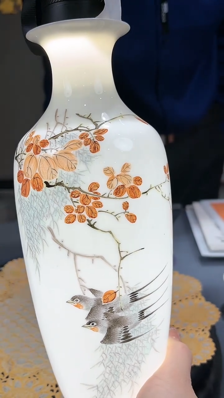 【闪购商品】官窑瓷画院708官窑瓷画院喜燕双飞赏瓶