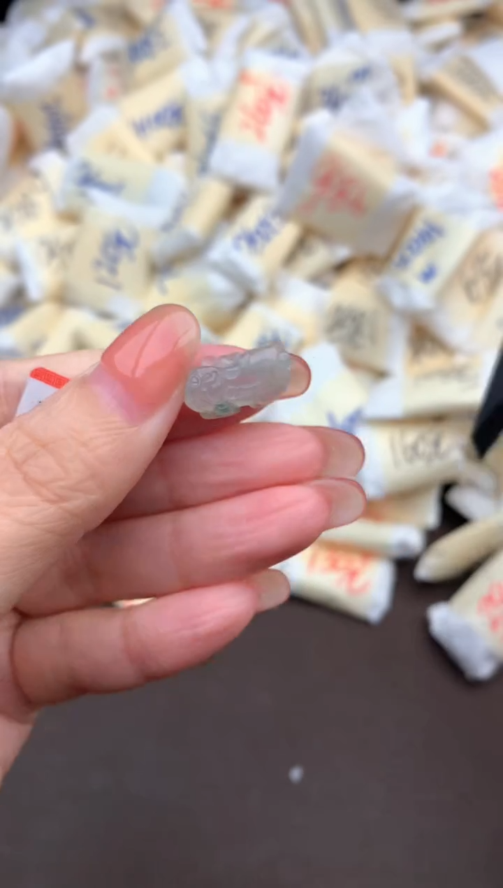 【闪购商品】翡翠挂件未镶嵌一
