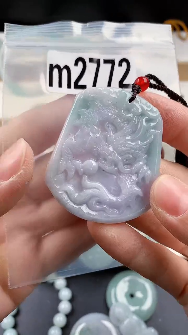 颈饰未镶嵌翡翠天然翡翠吊坠挂件