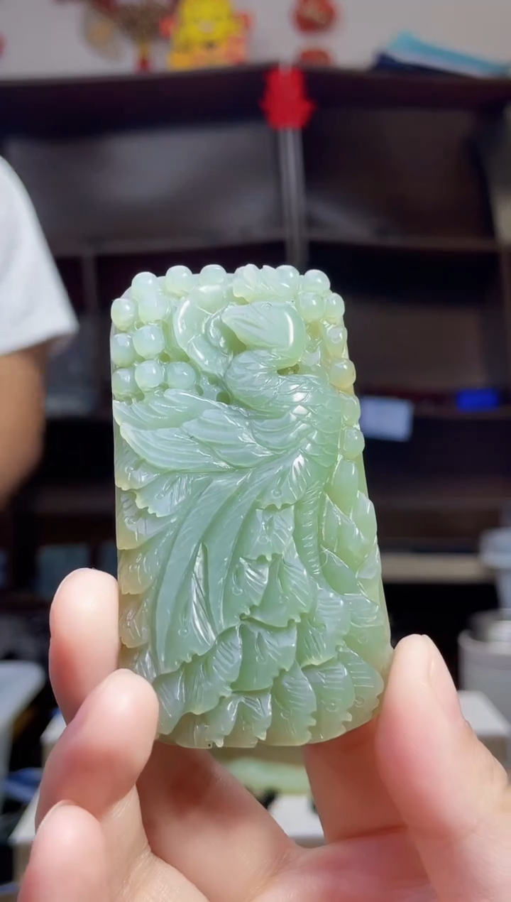 和田玉未镶嵌颈饰1