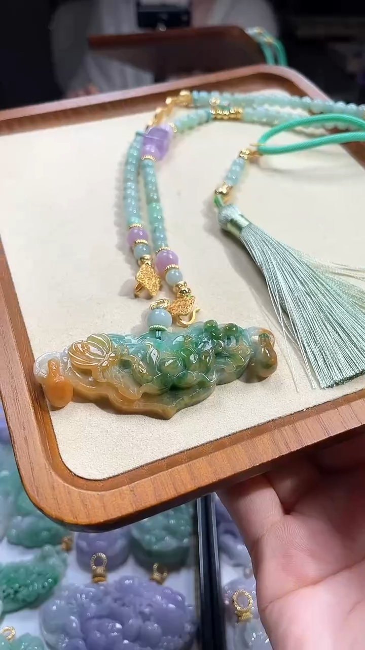 【闪购商品】翡翠颈饰未镶嵌吊坠