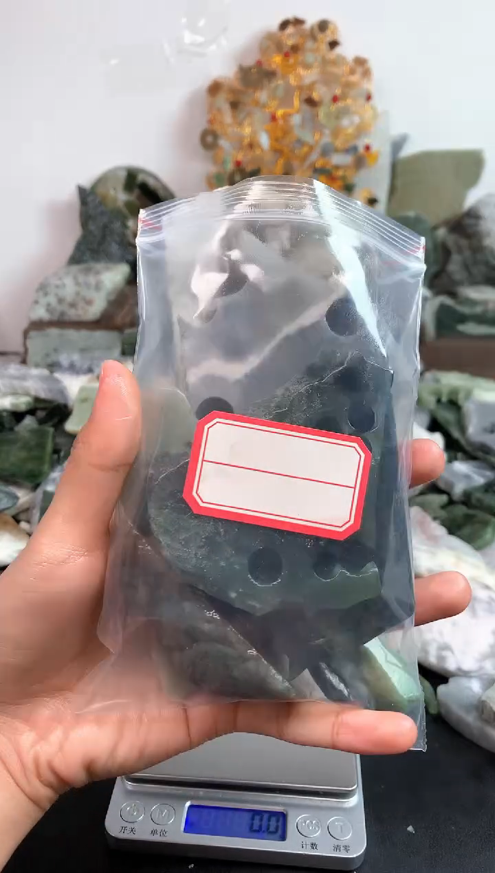 未镶嵌和田玉摆件112