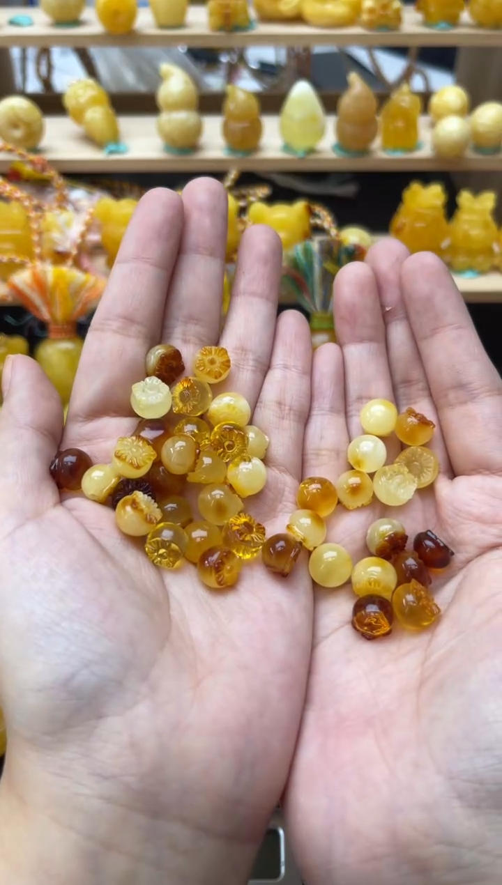 琥珀未镶嵌珠宝奇石101琥珀蜜蜡微瑕多样性随机发其一