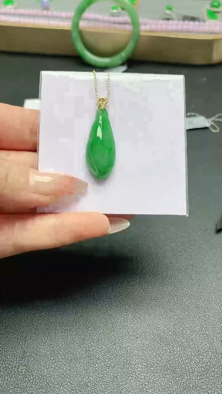 【闪购商品】翡翠18K金镶嵌颈饰证书 礼盒