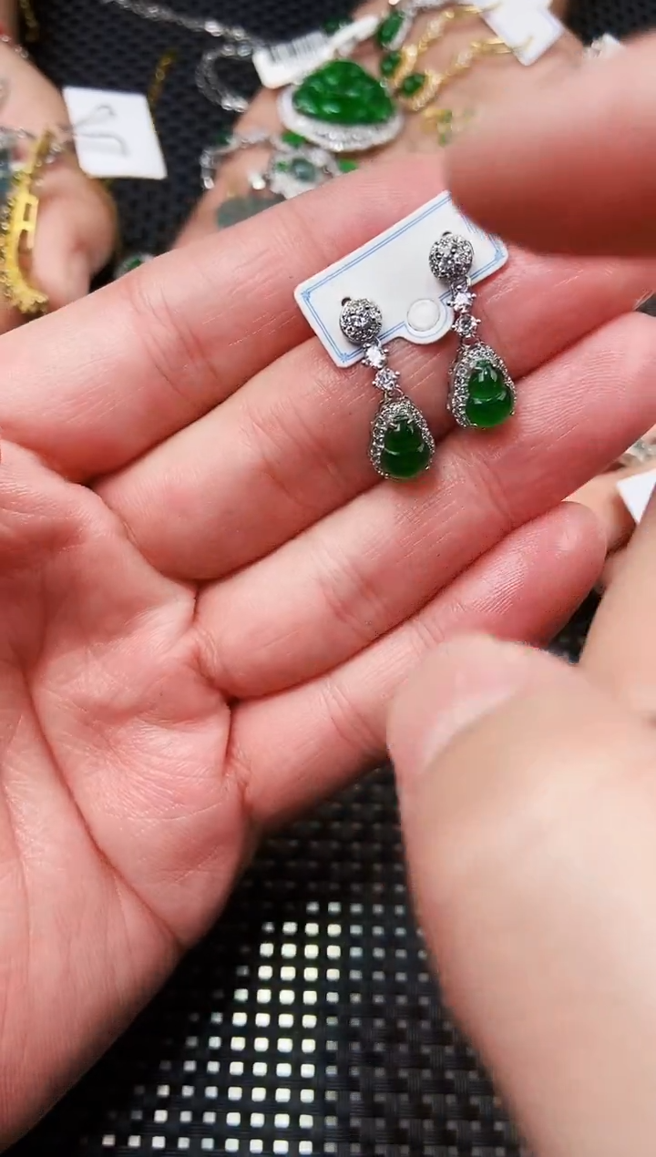 【闪购商品】翡翠耳饰未镶嵌111111111
