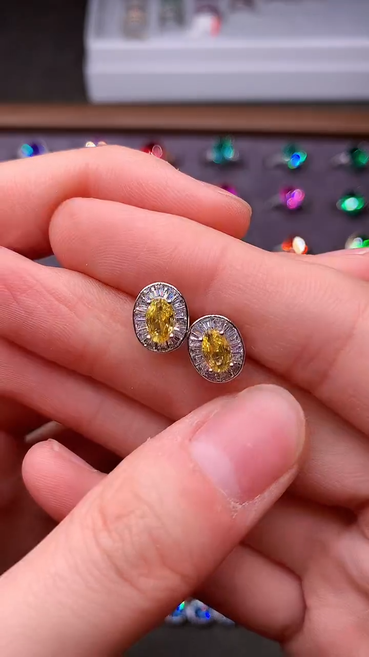 【闪购商品】彩色蓝宝石耳饰银S925镶嵌·····