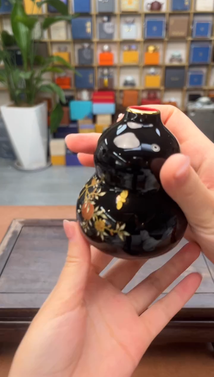 【闪购商品】v@@万瓷茶奢馆甄选精品