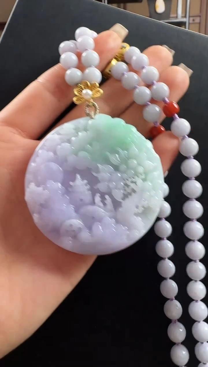 颈饰未镶嵌翡翠山水