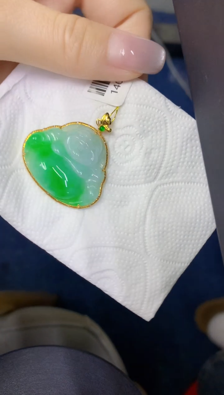 颈饰18K金镶嵌翡翠缅甸天然翡翠A货