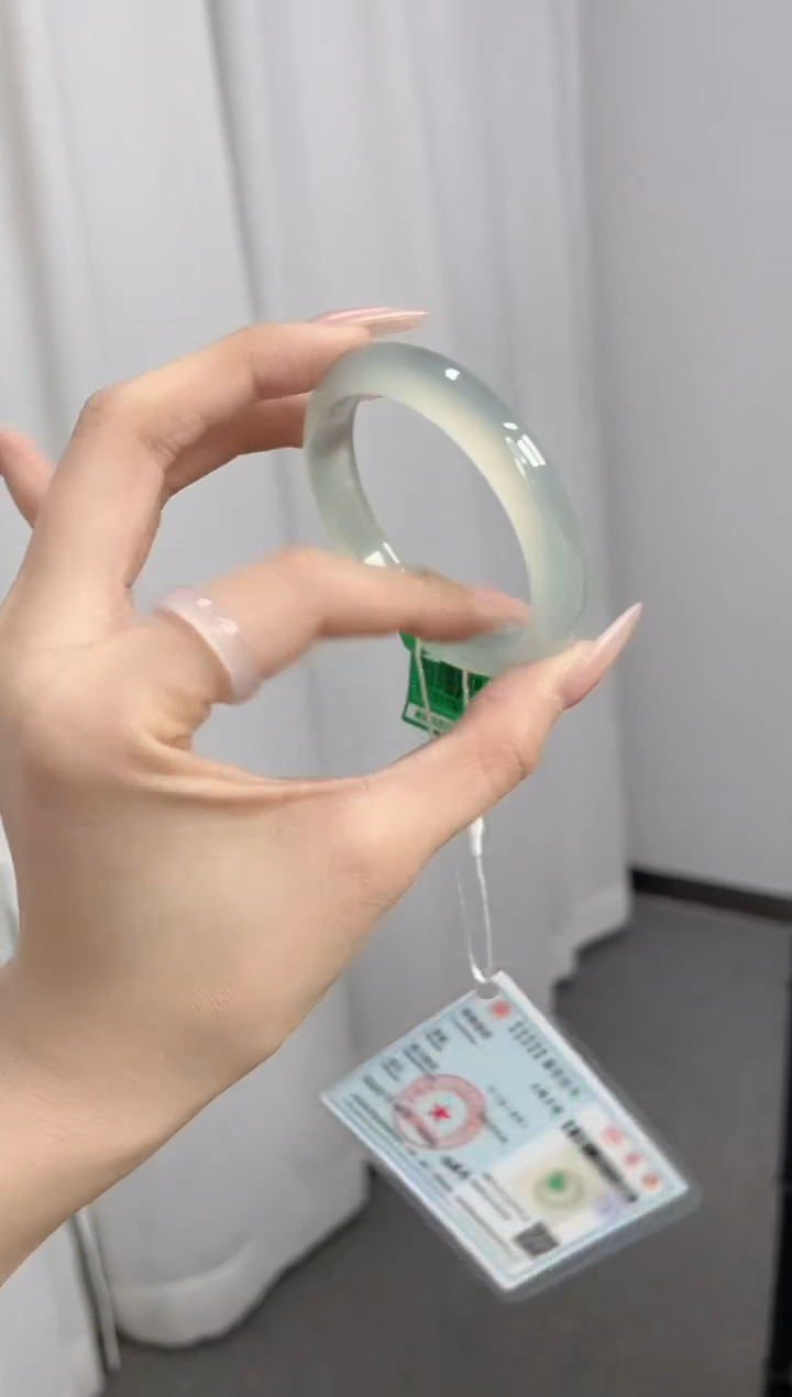 【闪购商品】玛瑙/玉髓手镯未镶嵌54圈口