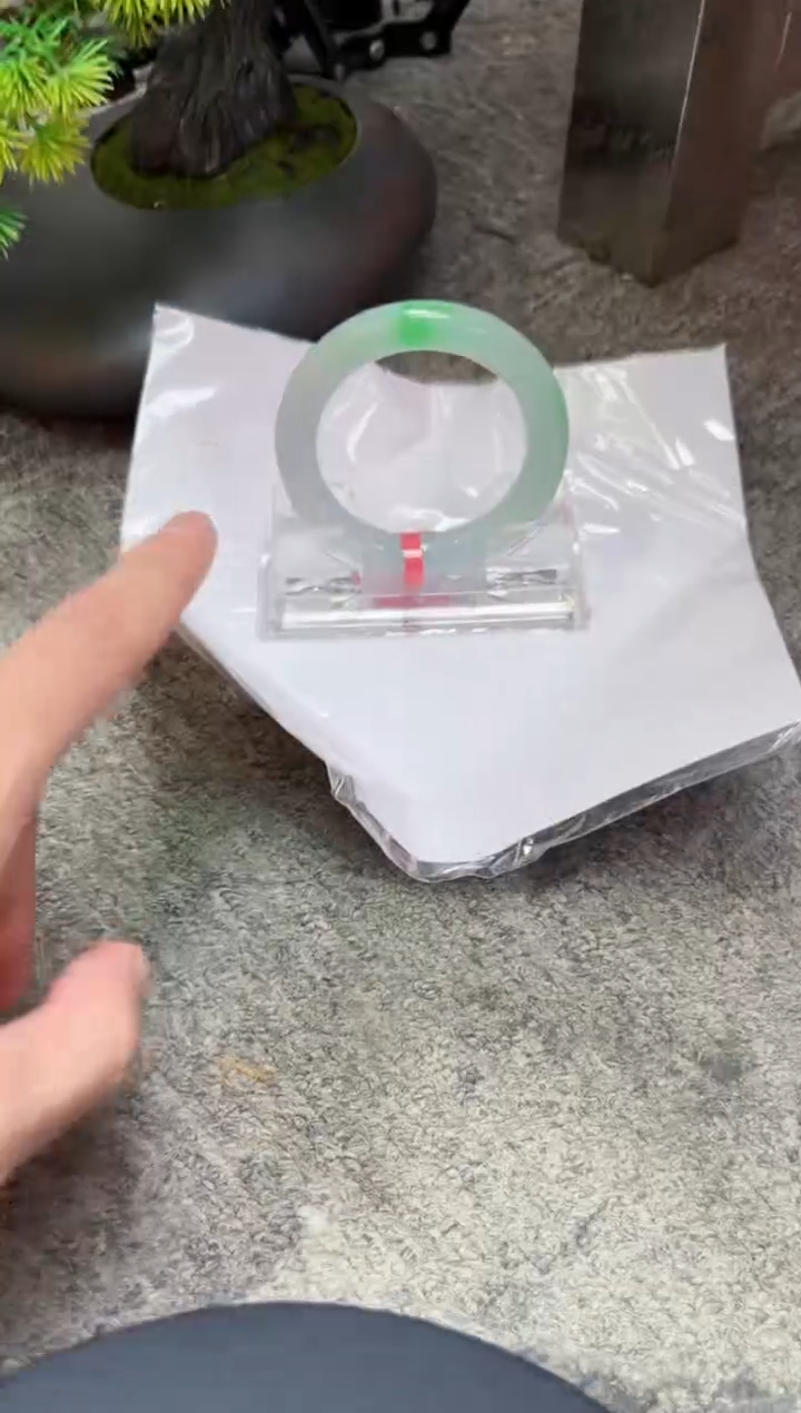 【闪购商品】翡翠手镯（圆镯）未镶嵌翡翠手镯