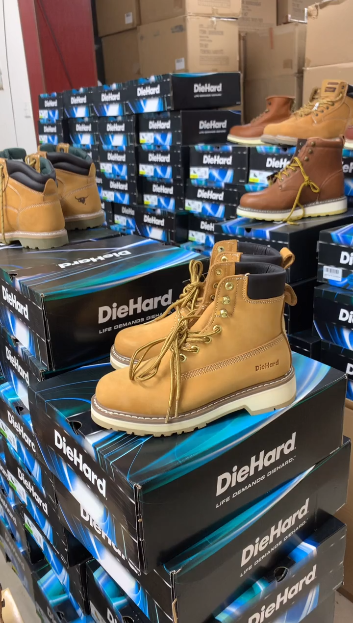 牛皮42.5码，84101 ，运动鞋码，工装靴，默认微瑕 