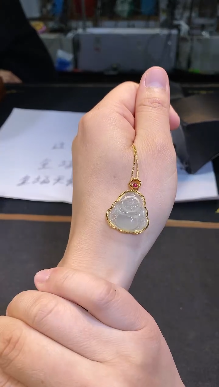 【闪购商品】翡翠吊坠(不含链)18K金镶嵌多样性发货不含链其一