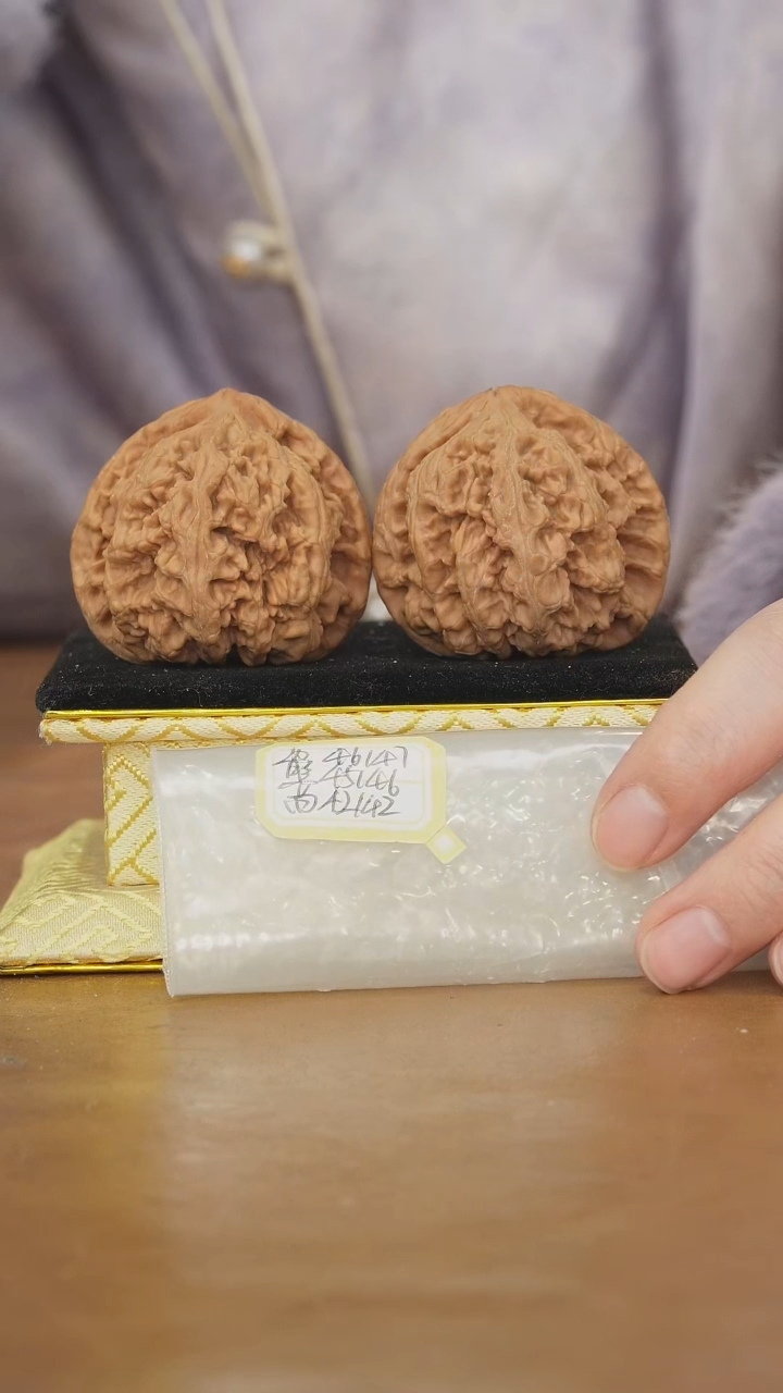 把件文玩核桃非嫁接大粗筋