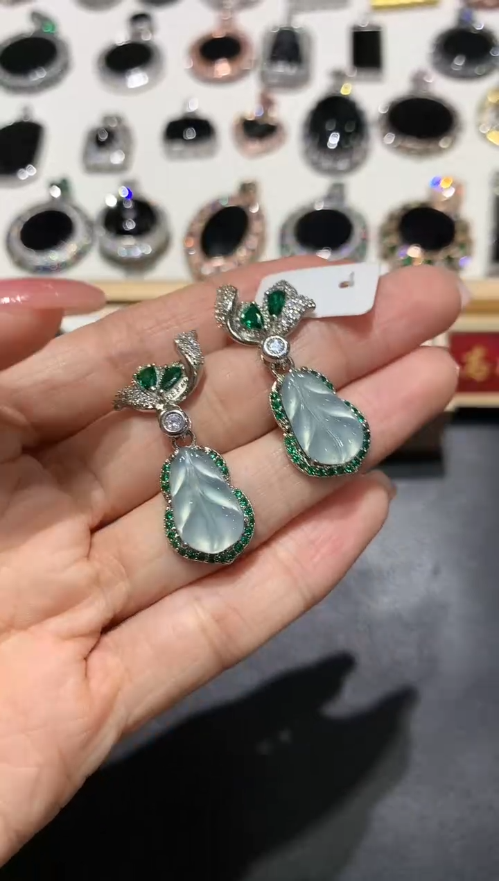 【闪购商品】翡翠耳饰未镶嵌3多人多样性随机发货1件