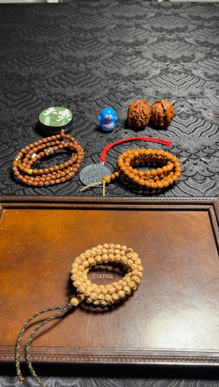 手串柏香籽/百香籽小鱼出品--果冻鬼