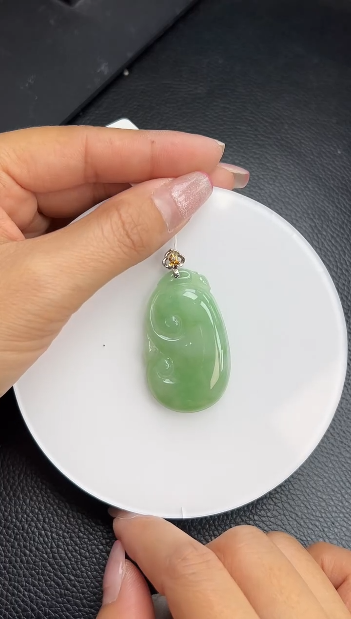 【闪购商品】翡翠颈饰18K金镶嵌K505-160 如意