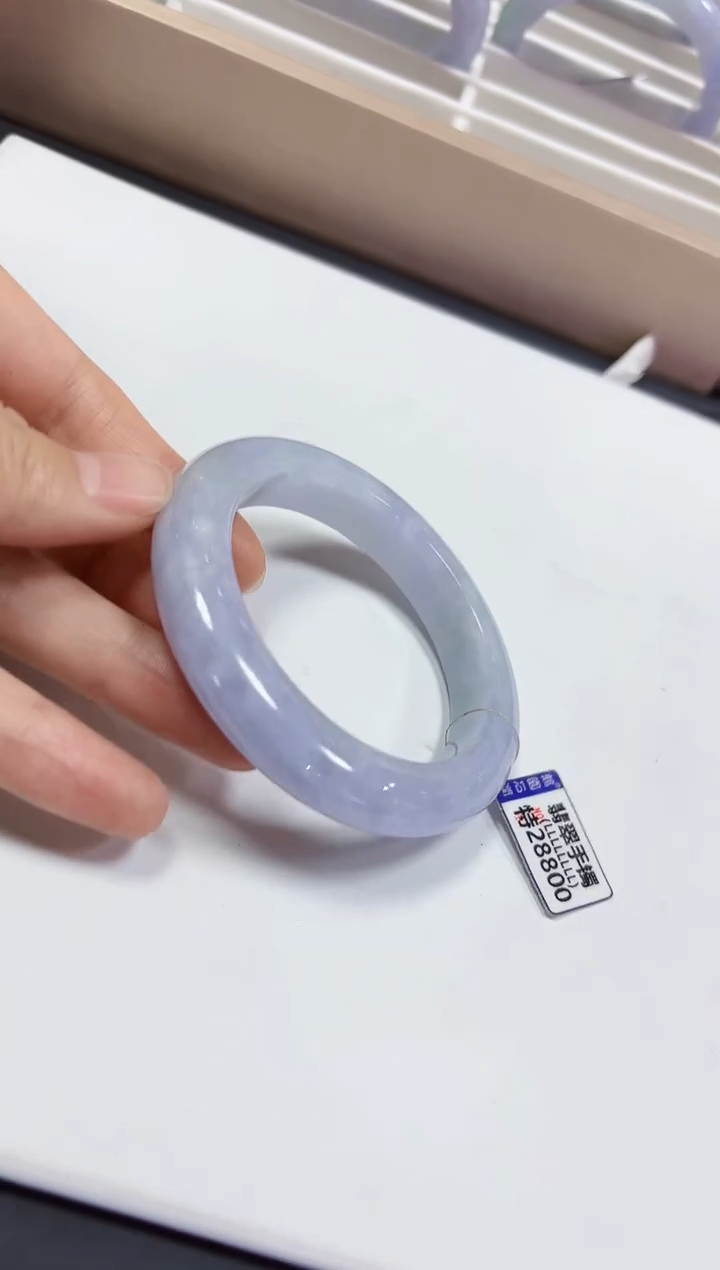 【闪购商品】翡翠颈饰未镶嵌56.3手镯