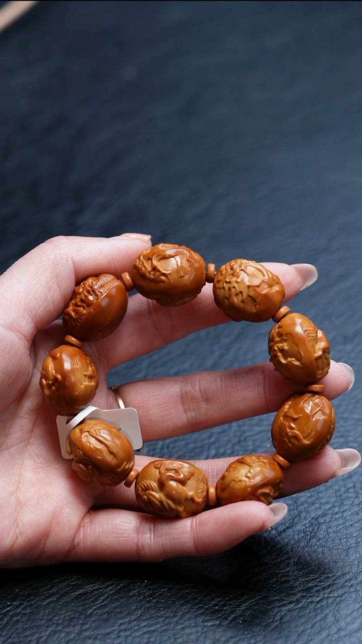 【闪购商品】橄榄核吊坠苏工橄榄核