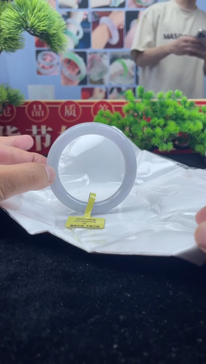 翡翠未镶嵌手镯手镯21