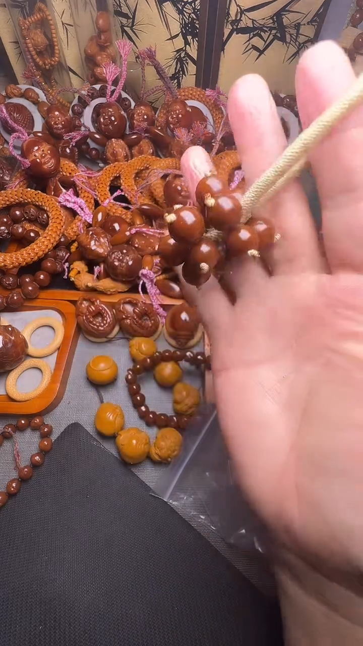 手串橄榄核葡萄的